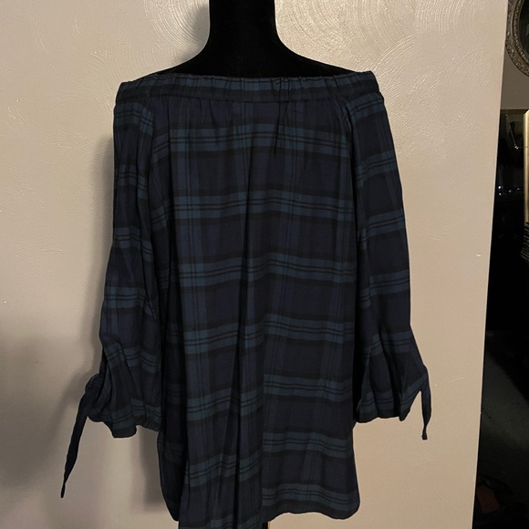 Tops - Demin 24/7 off the shoulder blue plaid shirt size 12w